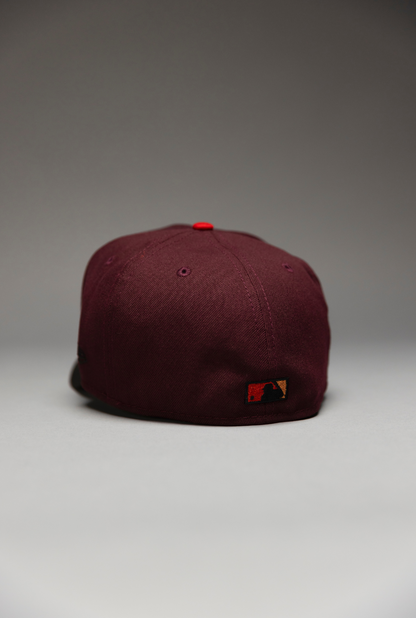 NEW ERA EXCLUSIVE 59FIFTY BURGUNDY//BLACK ATLANTA BRAVES W/ 1999 WORLD SERIES SIDE PATCH