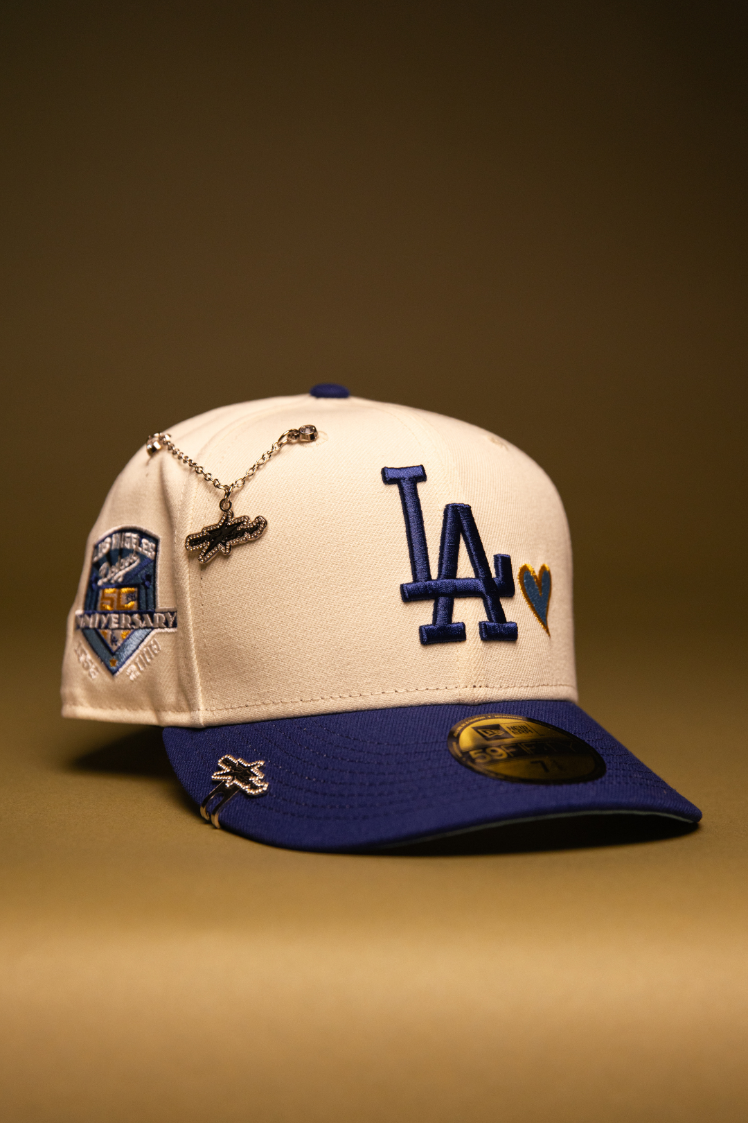 NEW ERA EXCLUSIVE 59FIFTY CHROME/BLUE LOS ANGELES DODGERS W/ HEART + 50TH ANNIVERSARY SIDE PATCH