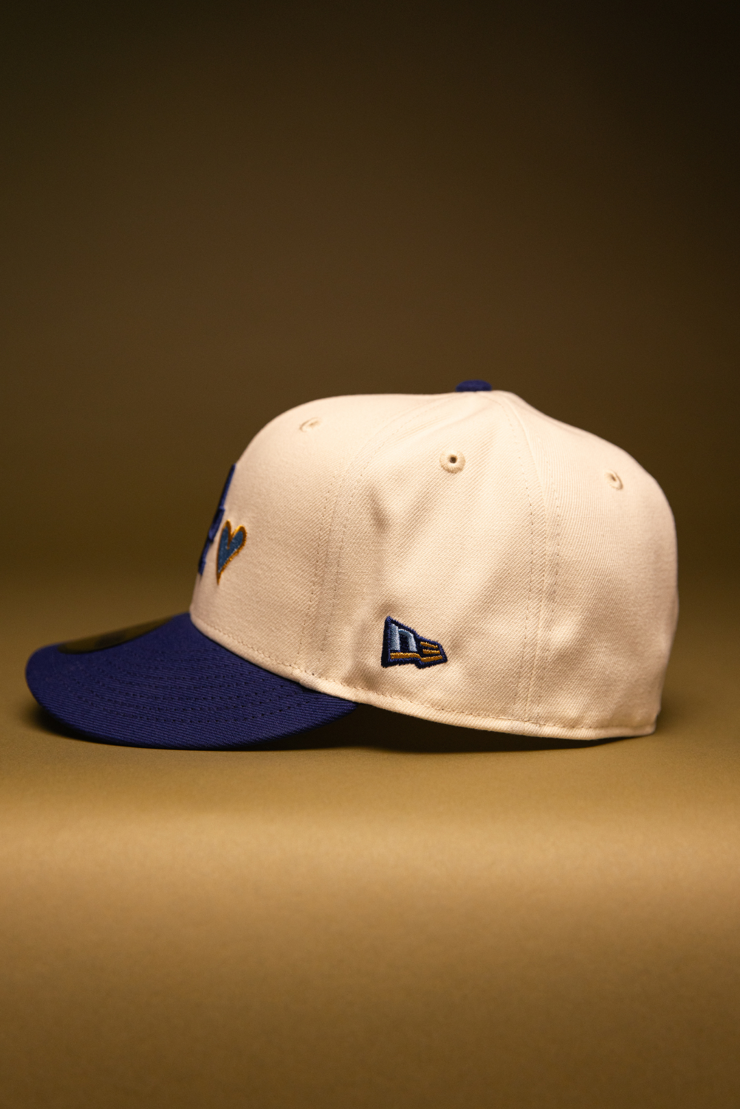NEW ERA EXCLUSIVE 59FIFTY CHROME/BLUE LOS ANGELES DODGERS W/ HEART + 50TH ANNIVERSARY SIDE PATCH