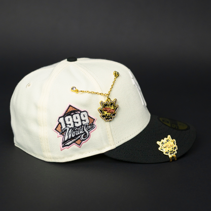 NEW ERA EXCLUSIVE 59FIFTY CHROME/ BLACK NEW YORK YANKEES W/ 1999 WORLD SERIES SIDE PATCH