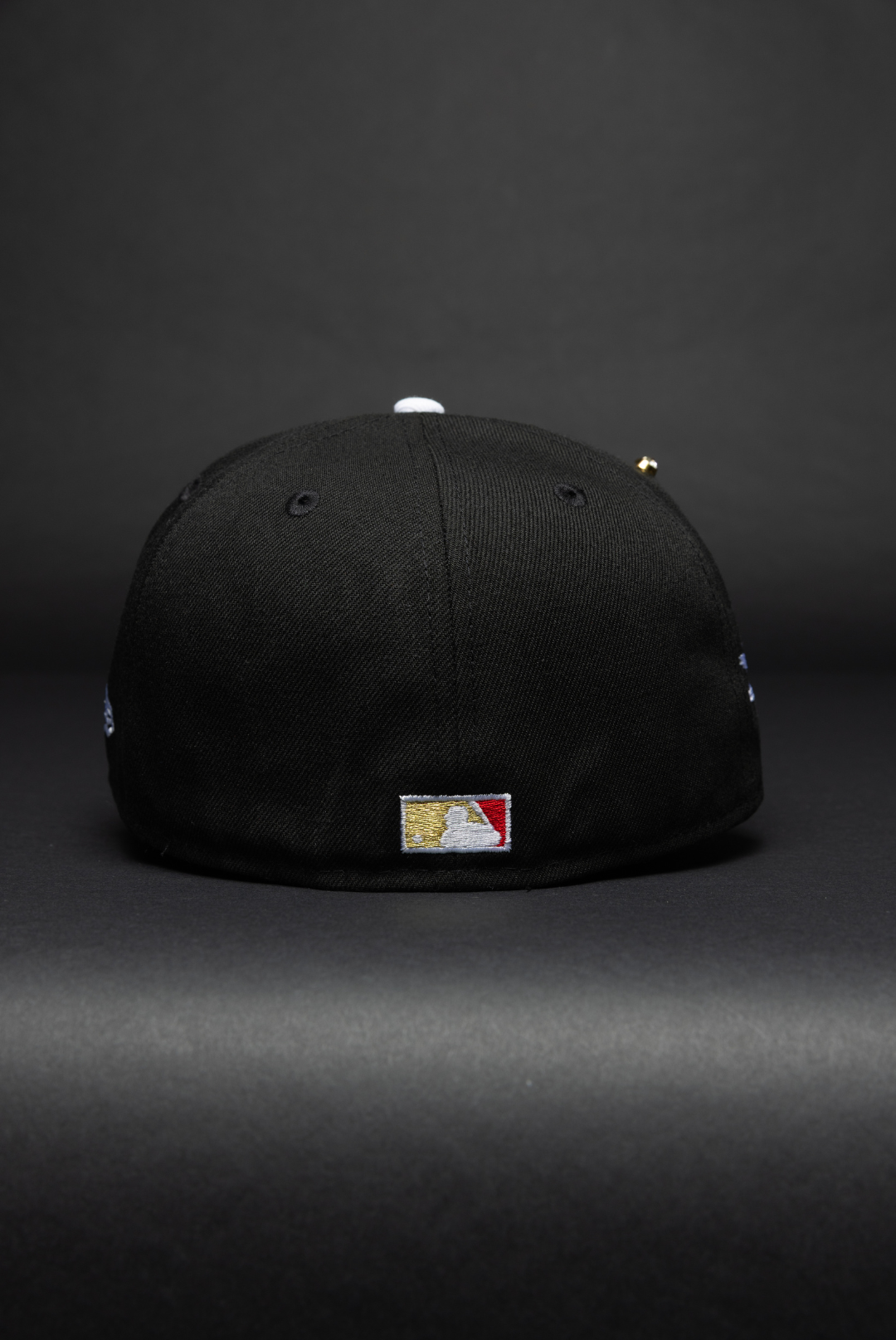 NEW ERA EXCLUSIVE 59FIFTY BLACK CHICAGO WHITE SOX W/ HEART + COMISKEY PARK SIDE PATCH