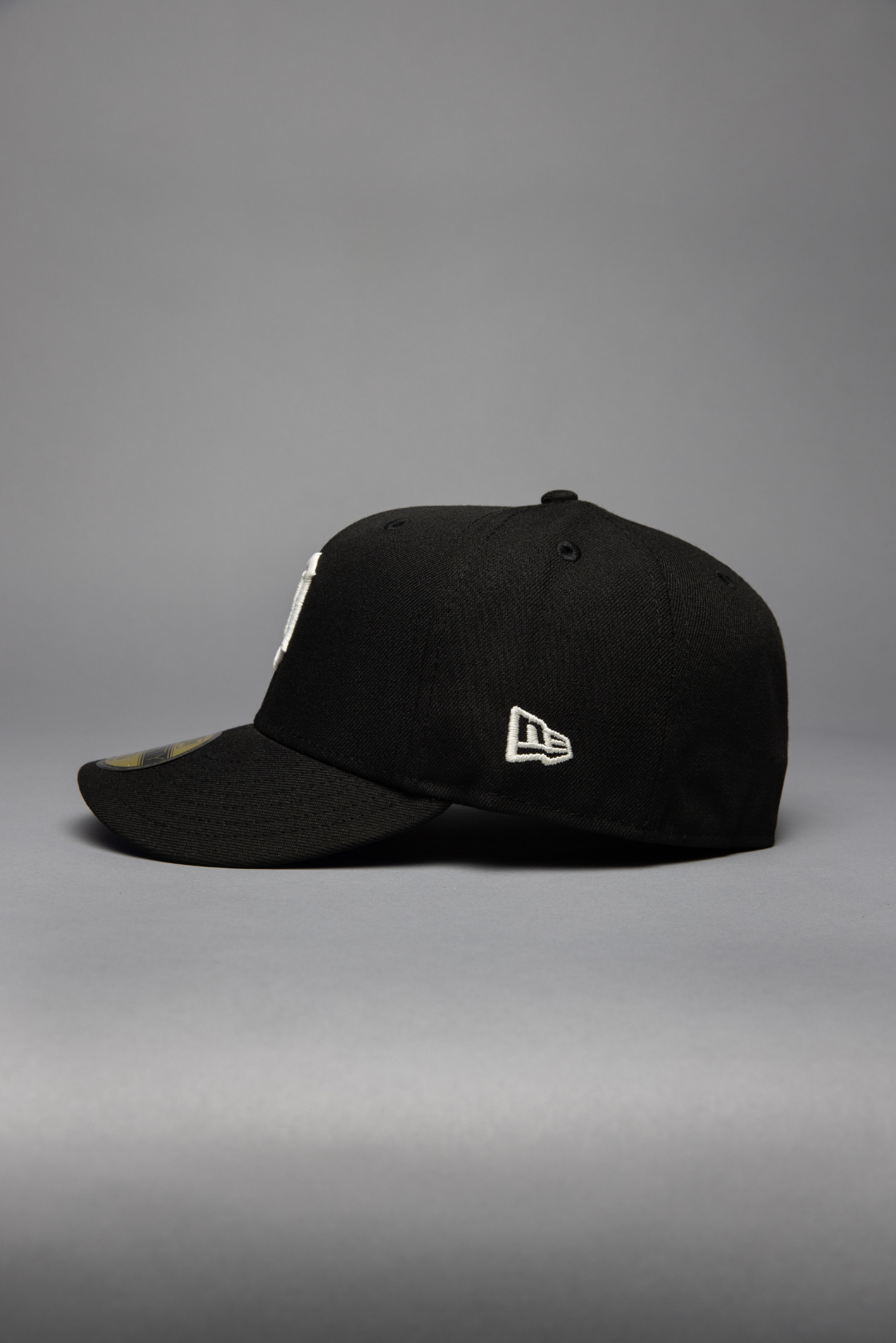 NEW ERA EXCLUSIVE 59FIFTY BLACK DETROIT TIGERS W/ 1945 WORLD SERIES SIDE PATCH
