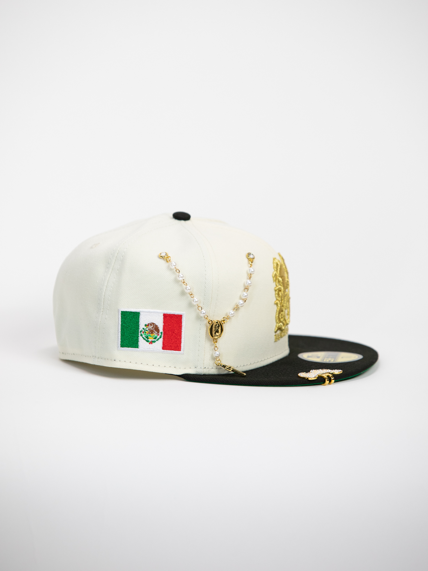 NEW* "RANCHO HUMILDE x NEW ERA x CAP CITY" WHITE/BLACK 59FIFTY FITTED W/ MEXICAN FLAG & GREEN UV *FREE ACCESSORY INCLUDED