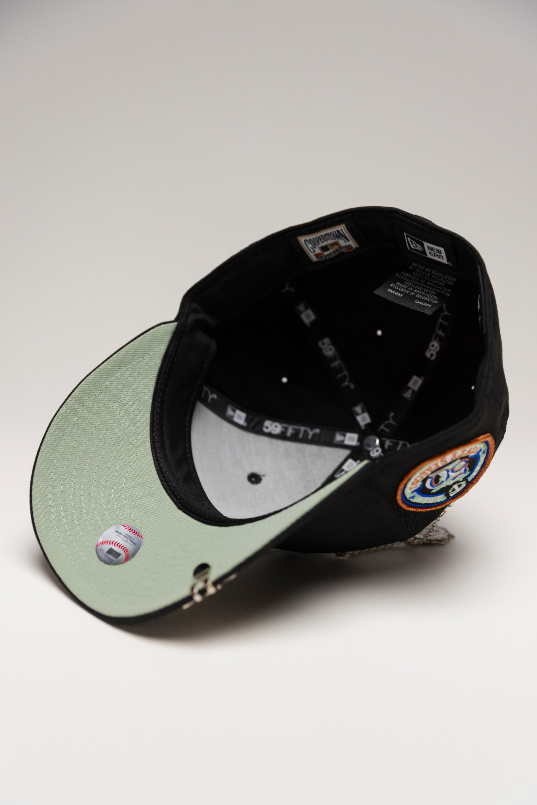 NEW ERA EXCLUSIVE 59FIFTY BLACK MINNESOTA TWINS W/ 50TH ANNIVERSARY SIDE PATCH