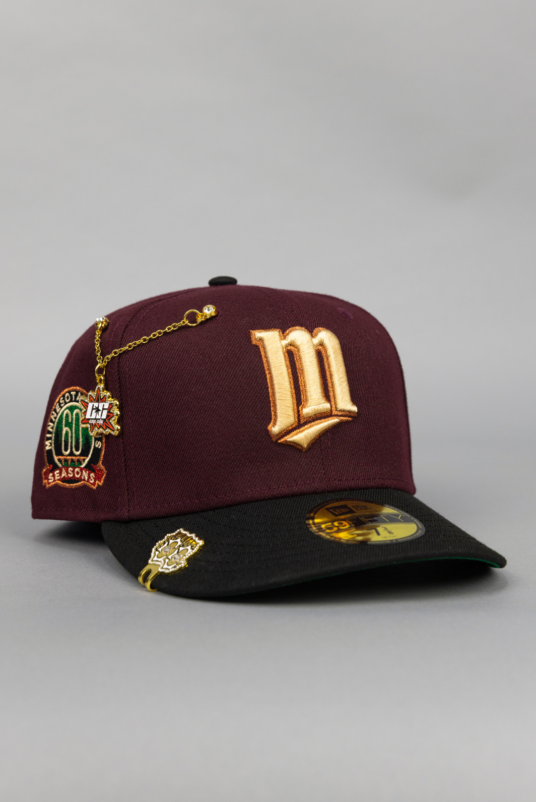 NEW ERA EXCLUSIVE 59FIFTY BURGUNDY/ BLACK MINNESOTA TWINS W/ 60TH ANNIVERSARY SIDE PATCH