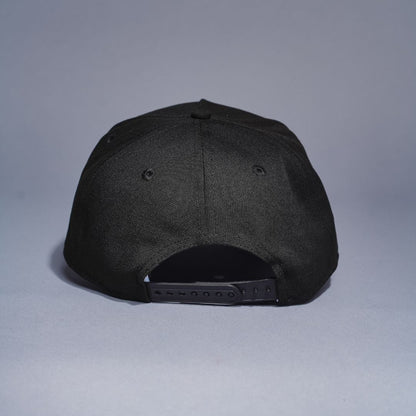 NEW ERA 9FIFTY A-FRAME BLACK ARIZONA DIAMONDBACKS SNAPBACK W/ 2001 WORLD SERIES SIDE PATCH
