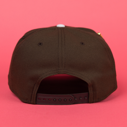 NEW ERA EXCLUSIVE 9FIFTY BROWN CHICAGO WHITE SOX SNAPBACK W/ PINK ROSE + WORLD SERIES CHAMPIONS SIDE PATCH