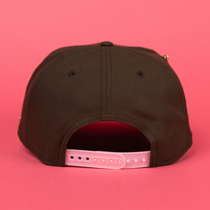 NEW ERA EXCLUSIVE 9FIFTY BROWN CHICAGO WHITE SOX SNAPBACK W/ COMISKEY PARK SIDE PATCH