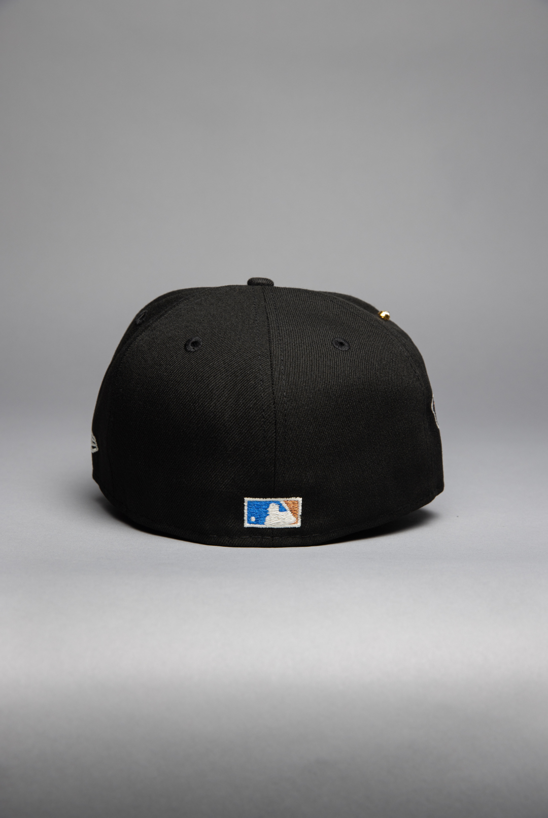 NEW ERA EXCLUSIVE 59FIFTY BLACK ATLANTA BRAVES W/ 1995 WORLD SERIES SIDE PATCH