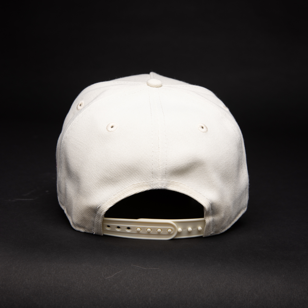 NEW ERA 9FIFTY A-FRAME WHITE CHICAGO WHITE SOX SNAPBACK W/ 2005 WORLD SEREIS SIDE PATCH