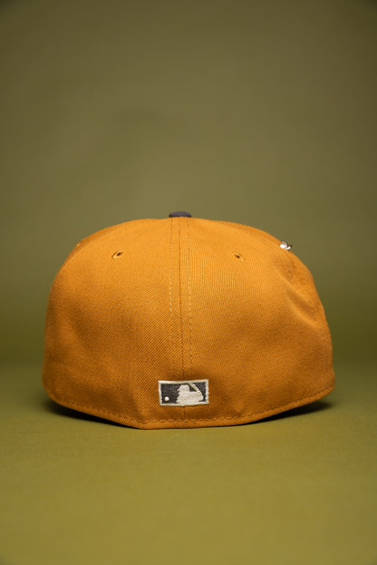 NEW ERA EXCLUSIVE 59FIFTY KHAKI/BLACK ATLANTA BRAVES W/ 1995 WORLD SERIES SIDE PATCH