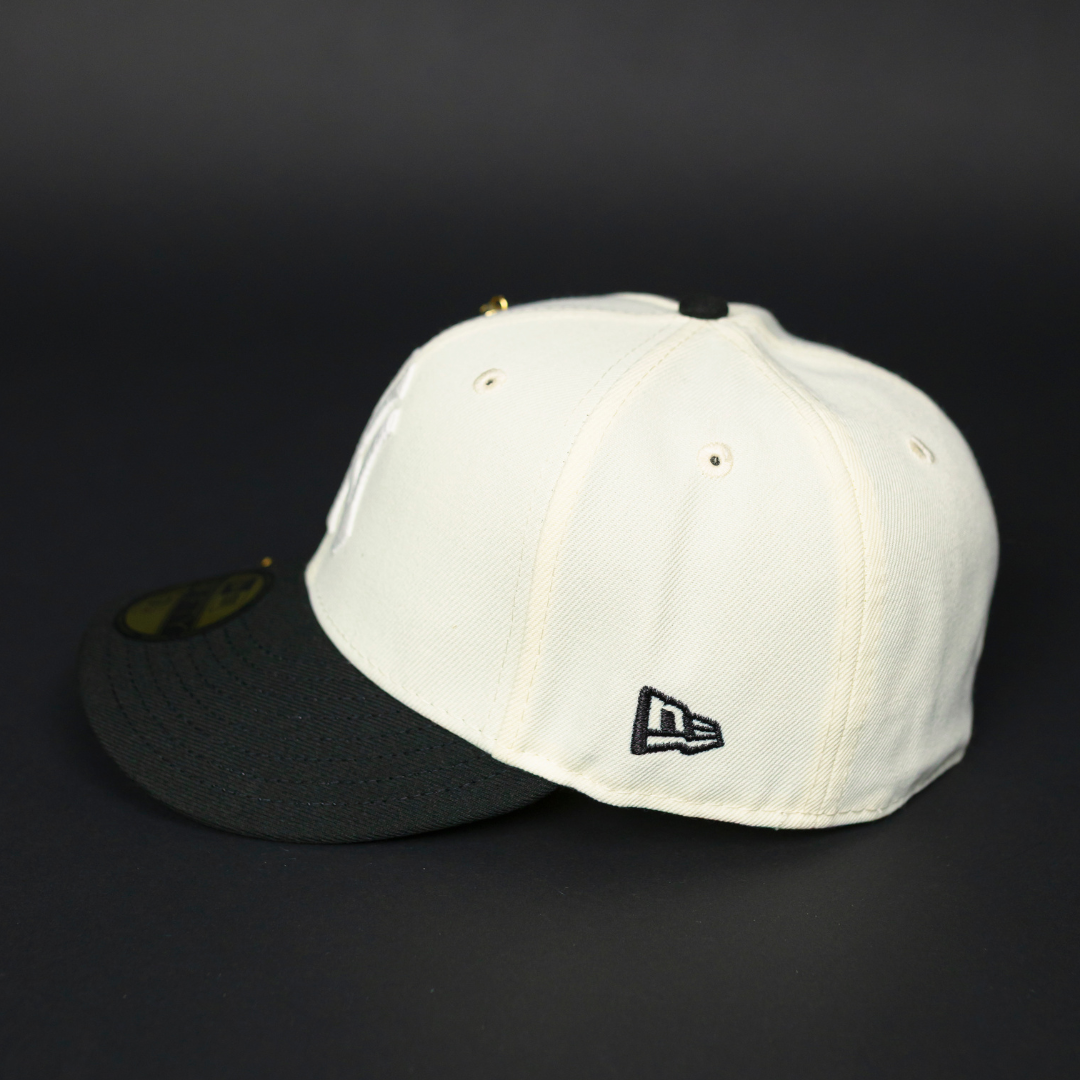 NEW ERA EXCLUSIVE 59FIFTY CHROME/ BLACK NEW YORK YANKEES W/ 1999 WORLD SERIES SIDE PATCH
