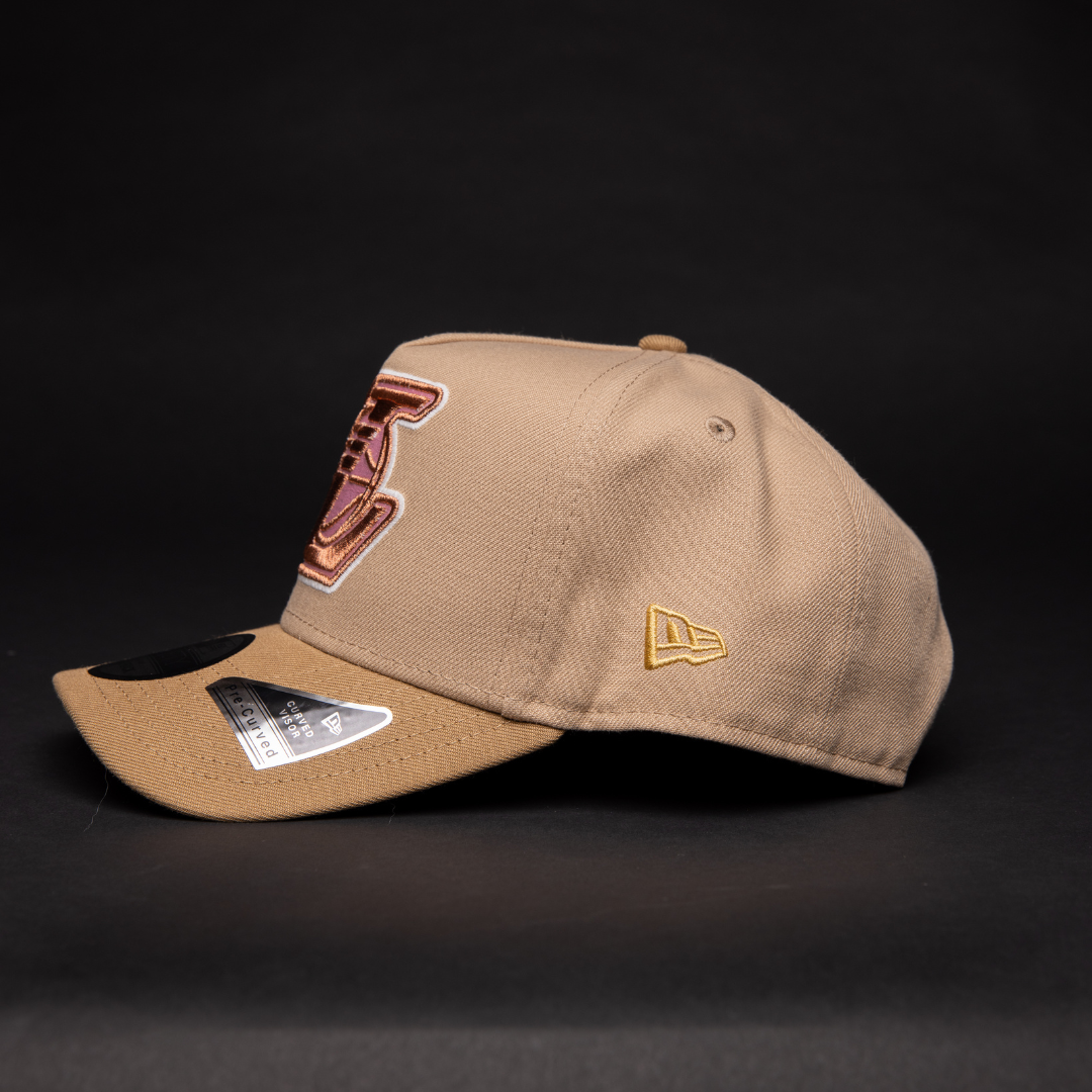 NEW ERA 9FIFTY A-FRAME LIGHT KHAKI LOS ANGELES LAKERS SNAPBACK W/ 17X CHAMPIONS SIDE PATCH