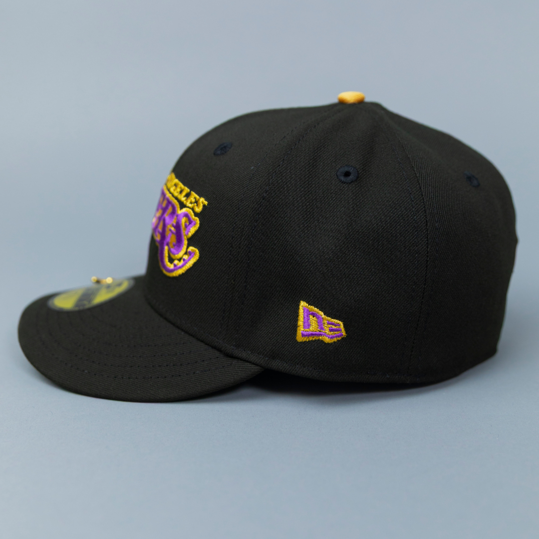 NEW ERA EXCLUSIVE 59FIFTY BLACK LOS ANGELES LAKERS SCRIPT W/ 17X CHAMPIONS SIDE PATCH