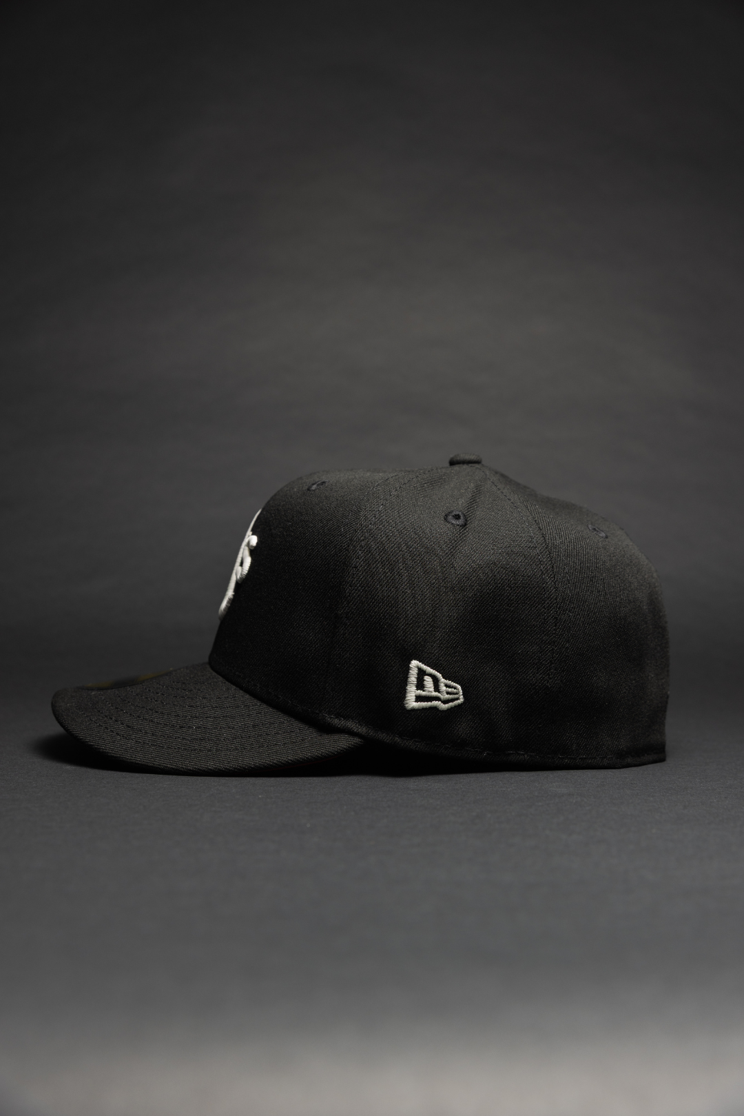 NEW ERA EXCLUSIVE 59FIFTY BLACK OAKLAND ATHLETICS W/ 25TH ANNIVERSARY SIDE PATCH