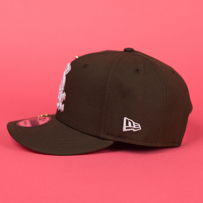 NEW ERA EXCLUSIVE 9FIFTY BROWN CHICAGO WHITE SOX SNAPBACK W/ COMISKEY PARK SIDE PATCH