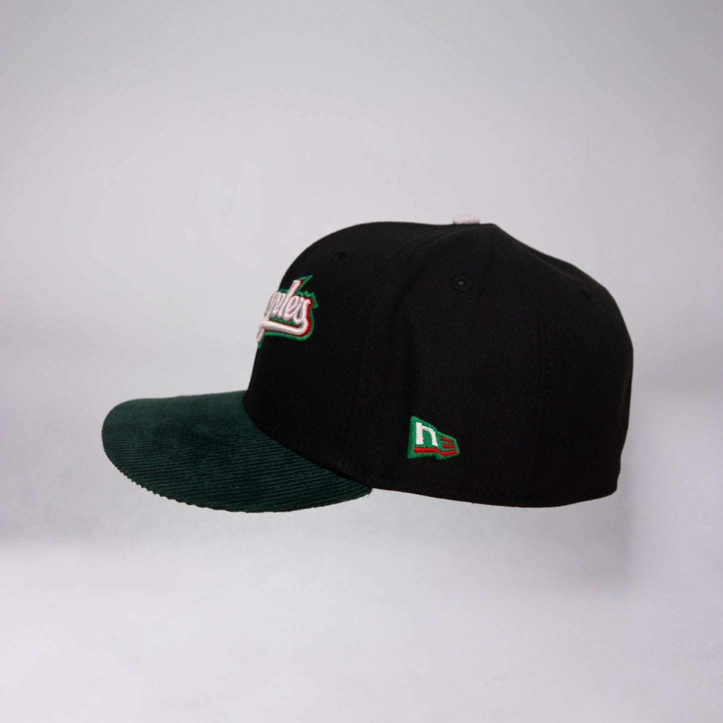 NEW ERA EXCLUSIVE 59FIFTY BLACK/ GREEN CORDUROY LOS ANGELES DODGERS SCRIPT W/ "JACKIE ROBINSON" SIDE PATCH