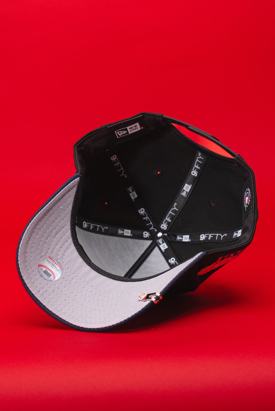 NEW ERA 9FIFTY A-FRAME BLACK/NAVY CHICAGO CUBS SNAPBACK W/ TOKYO SERIES SIDE PATCH