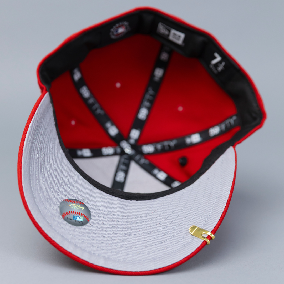 NEW ERA EXCLUSIVE 59FIFTY RED CHICAGO WHITE SOX W/ 2005 WORLD SERIES SIDE PATCH
