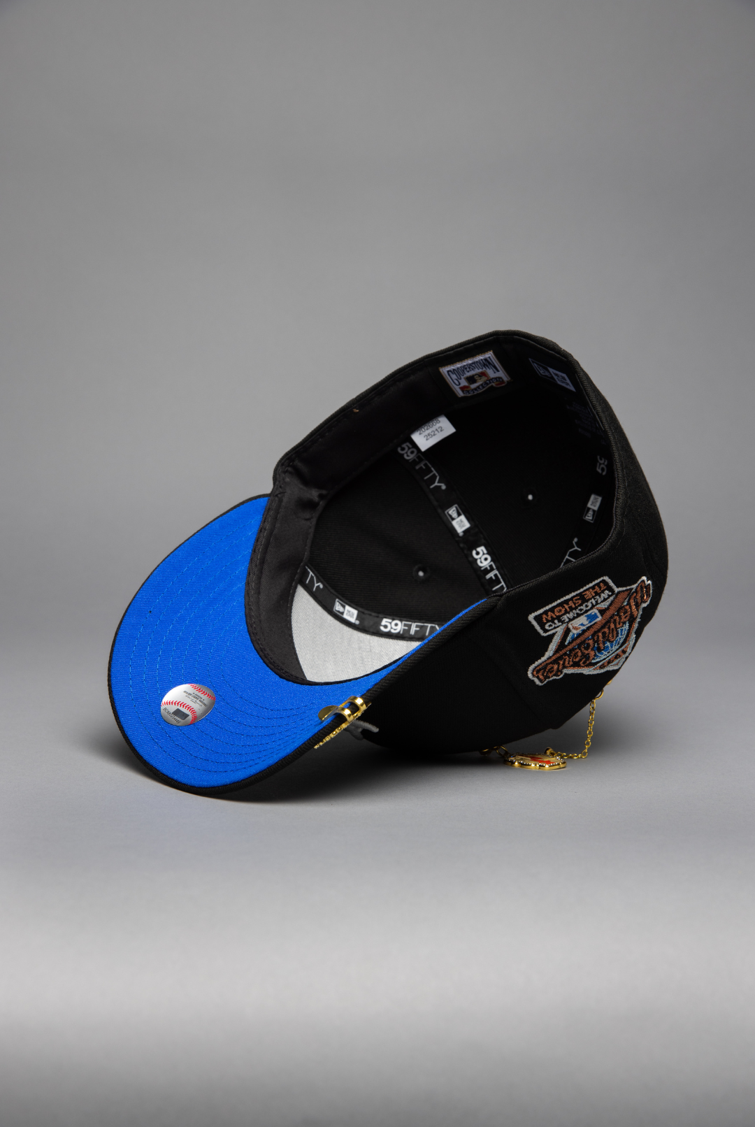 NEW ERA EXCLUSIVE 59FIFTY BLACK ATLANTA BRAVES W/ 1995 WORLD SERIES SIDE PATCH