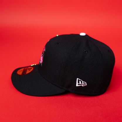 NEW ERA EXCLUSIVE 59FIFTY BLACK CHICAGO WHITE SOX W/ PINK ROSES + COMISKEY PARK SIDE PATCH