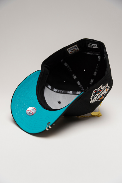NEW ERA EXCLUSIVE 59FIFTY BLACK NEW YORK YANKEES W/ 1998 WORLD SERIES SIDE PATCH