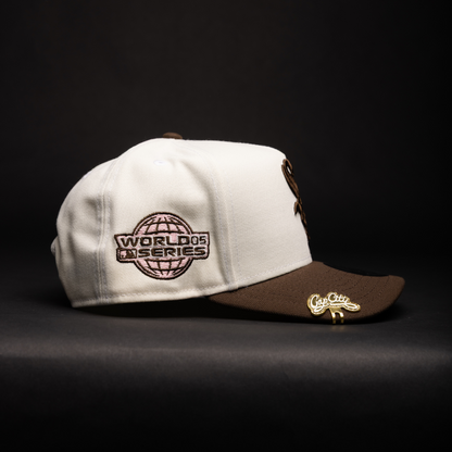 NEW ERA 9FIFTY A-FRAME CHROME/BROWN CHICAGO WHITE SOX W/ 2005 WORLD SERIES SIDE PATCH