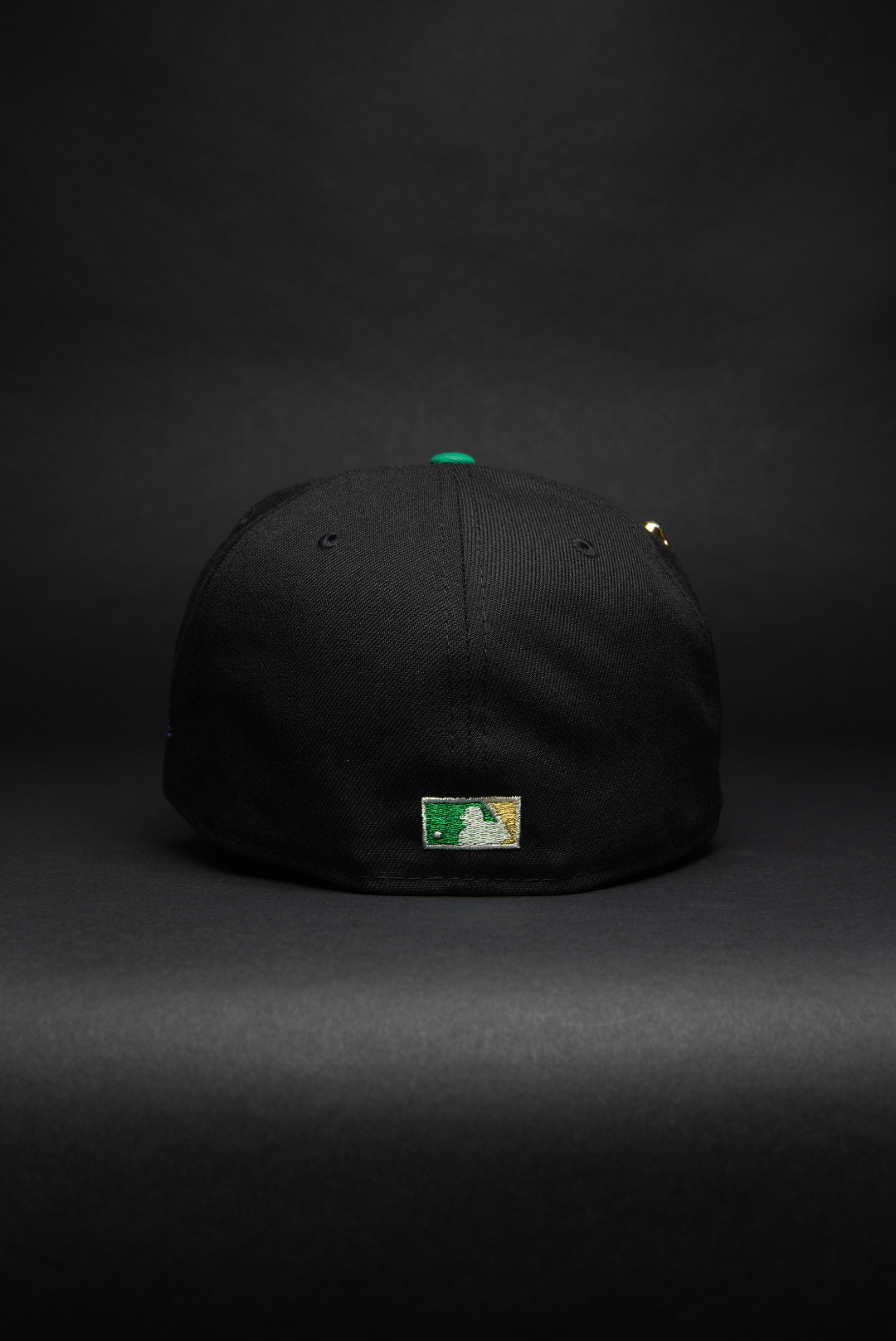 NEW ERA EXCLUSIVE 59FIFTY BLACK/PURPLE SEATTLE MARINERS W/ ANNIVERSARY SIDE PATCH
