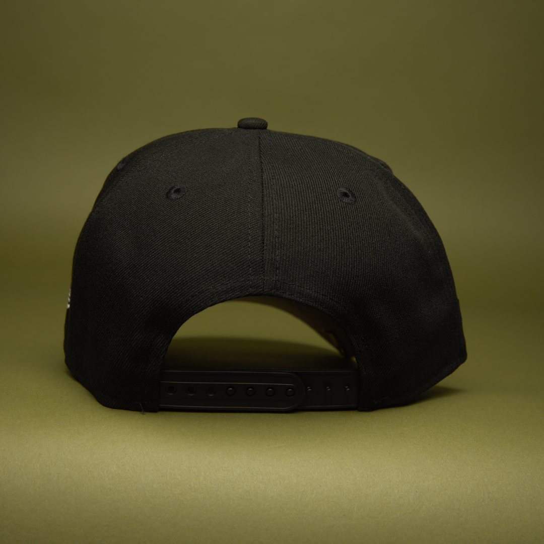 NEW ERA 9FIFTY A-FRAME BLACK CHICAGO CUBS SNAPBACK W/ 1990 ALL STAR GAME SIDE PATCH
