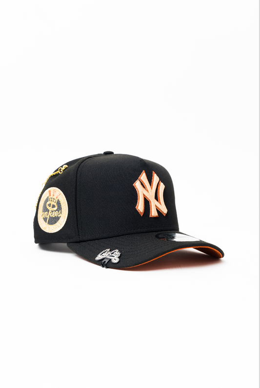 NEW ERA 9FIFTY A-FRAME BLACK NEW YORK YANKEES SNAPBACK W/ 1962 WORLD SERIES SIDE PATCH