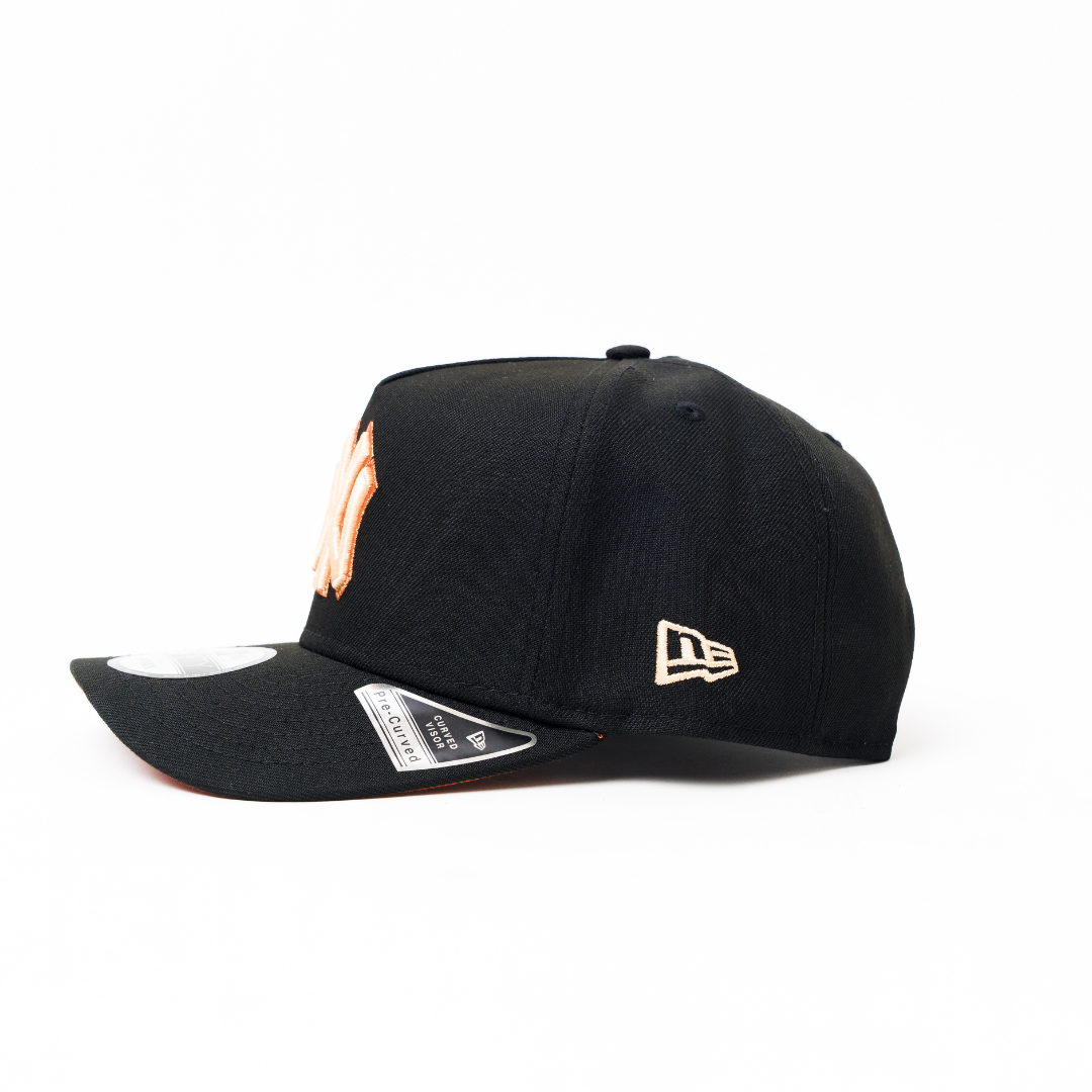 NEW ERA 9FIFTY A-FRAME BLACK NEW YORK YANKEES SNAPBACK W/ 1962 WORLD SERIES SIDE PATCH