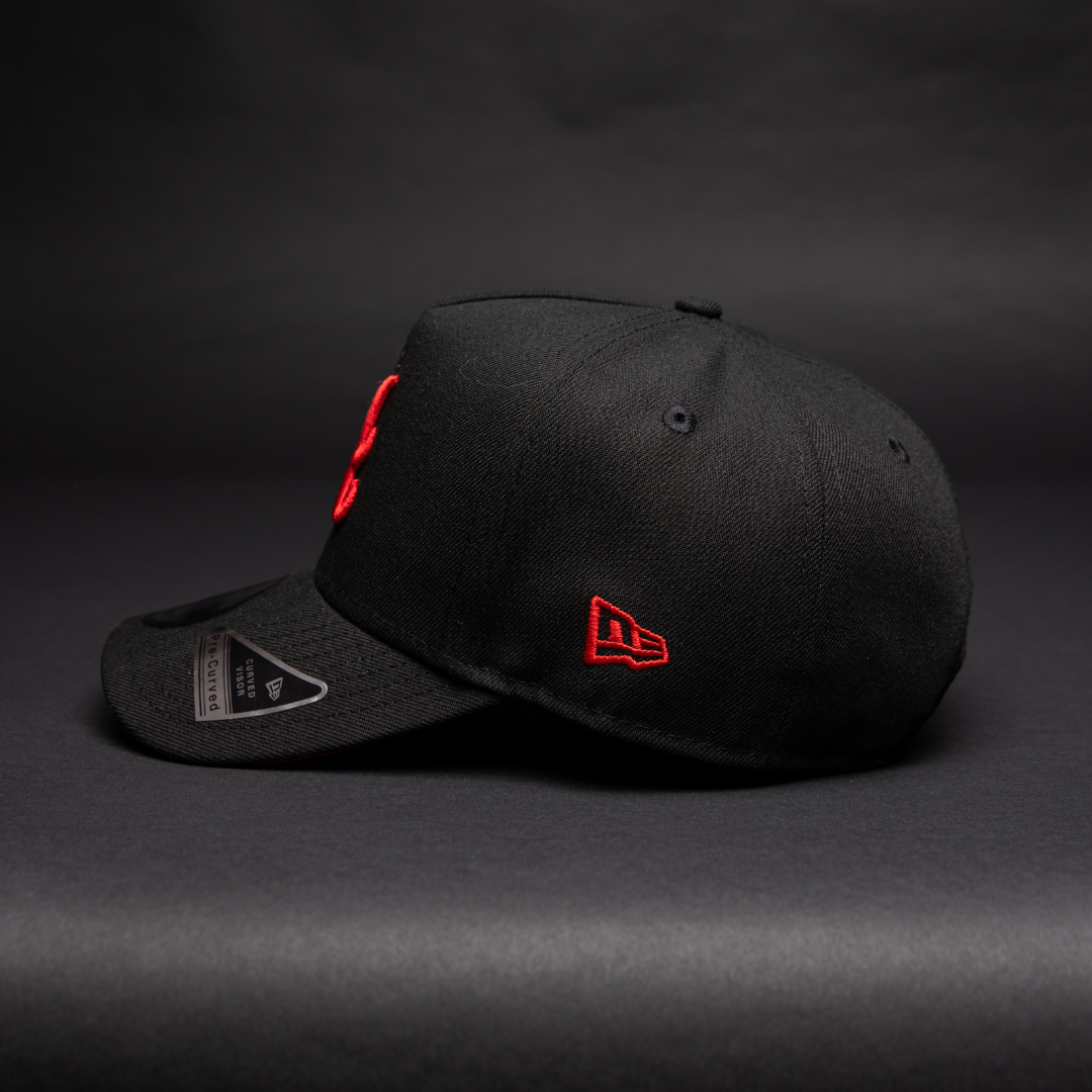 NEW ERA 9FIFTY A-FRAME BLACK ATLANTA BRAVES SNAPBACK W/ 2017 INAUGURAL SEASON SIDE PATCH