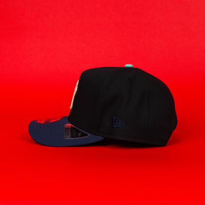 NEW ERA 9FIFTY A-FRAME BLACK/ NAVY NEW YORK YANKEES SNAPBACK W/ 2000 WORLD SERIES CHAMPIONS SIDE PATCH