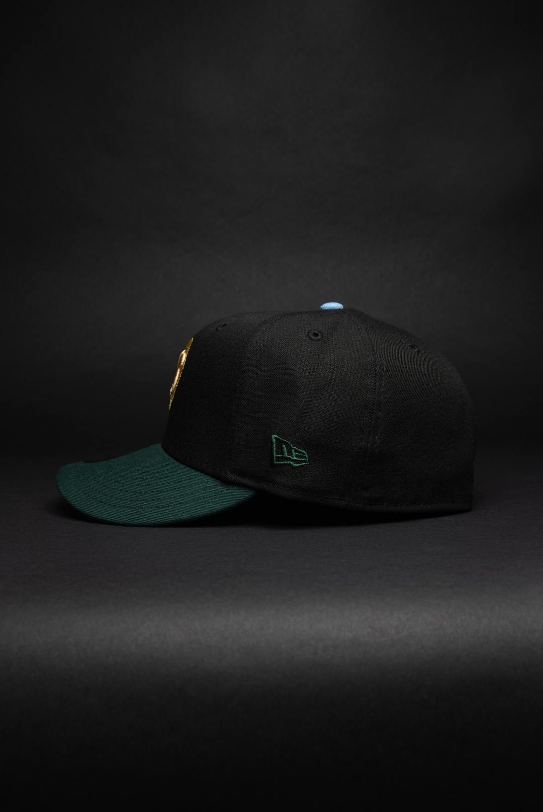 NEW ERA EXCLUSIVE 59FIFTY BLACK/ FOREST GREEN CHICAGO CUBS W/ TOKYO SERIES SIDE PATCH