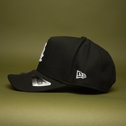 NEW ERA 9FIFTY A-FRAME BLACK CHIACGO WHITE SOX SNAPBACK W/ 2005 WORLD SERIES SIDE PATCH