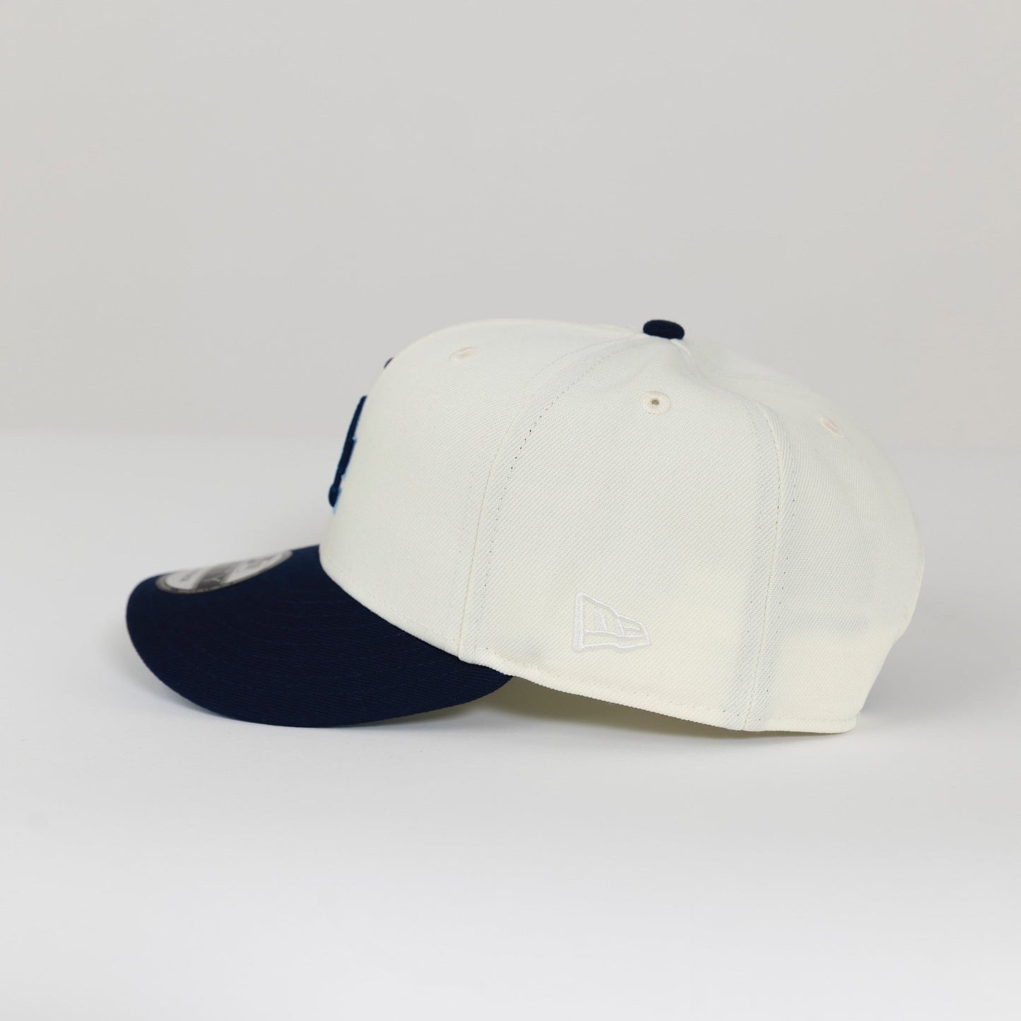 NEW ERA EXCLUSIVE 9FIFTY CHROME/ NAVY LOS ANGELES DODGERS SNAPBACK W/ 75TH WORLD SERIES SIDE PATCH
