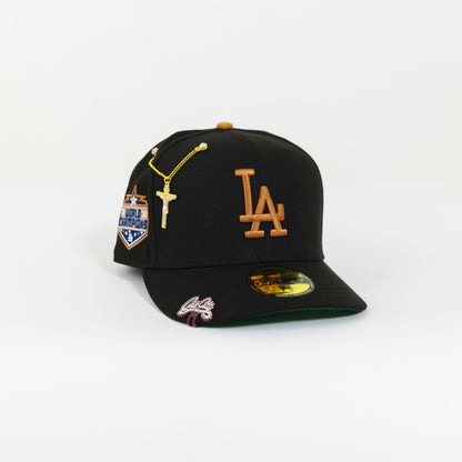NEW ERA 59FIFTY BLACK LOS ANGELES DODGERS W/ 2020 WORLD CHAMPIONS SIDE PATCH