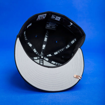 NEW ERA EXCLUSIVE 59FIFTY BLACK CHICAGO CUBS W/ WRIGLEY FIELD SIDE PATCH
