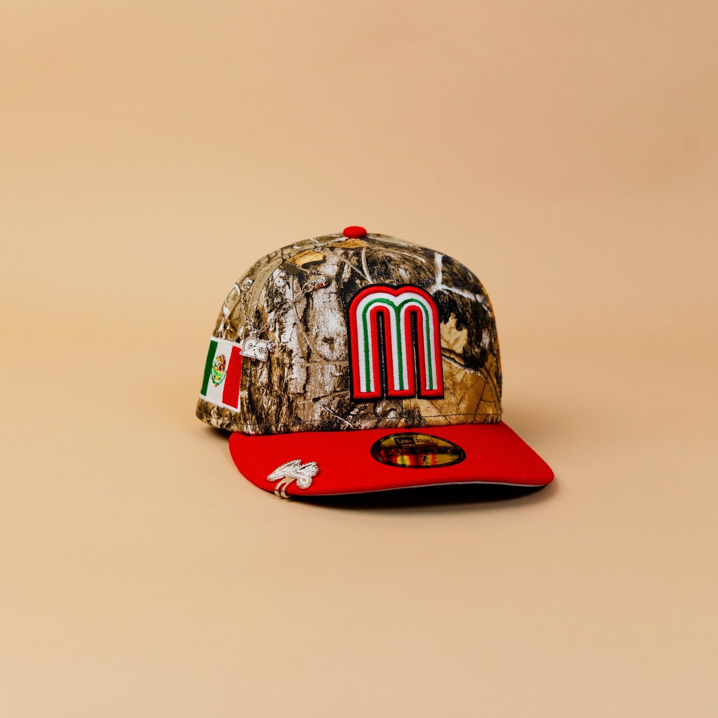 NEW ERA EXCLUSIVE 59FIFTY REALTREE/ RED MEXICO 2025 WORLD BASEBALL CLASSIC W/ MEXICO FLAG SIDE PATCH