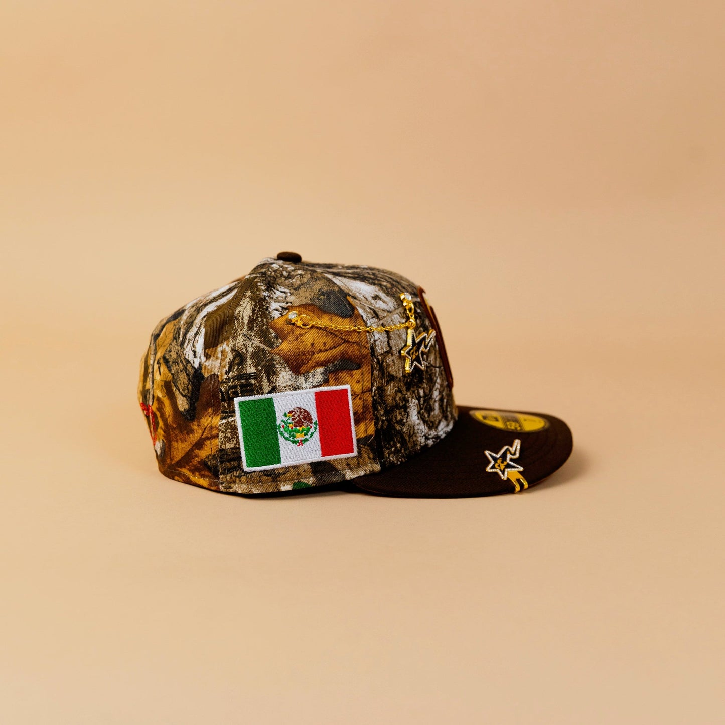 NEW ERA EXCLUSIVE 59FIFTY REALTREE/ BROWN MEXICO 2025 WORLD BASEBALL CLASSIC W/ MEXICO FLAG SIDE PATCH