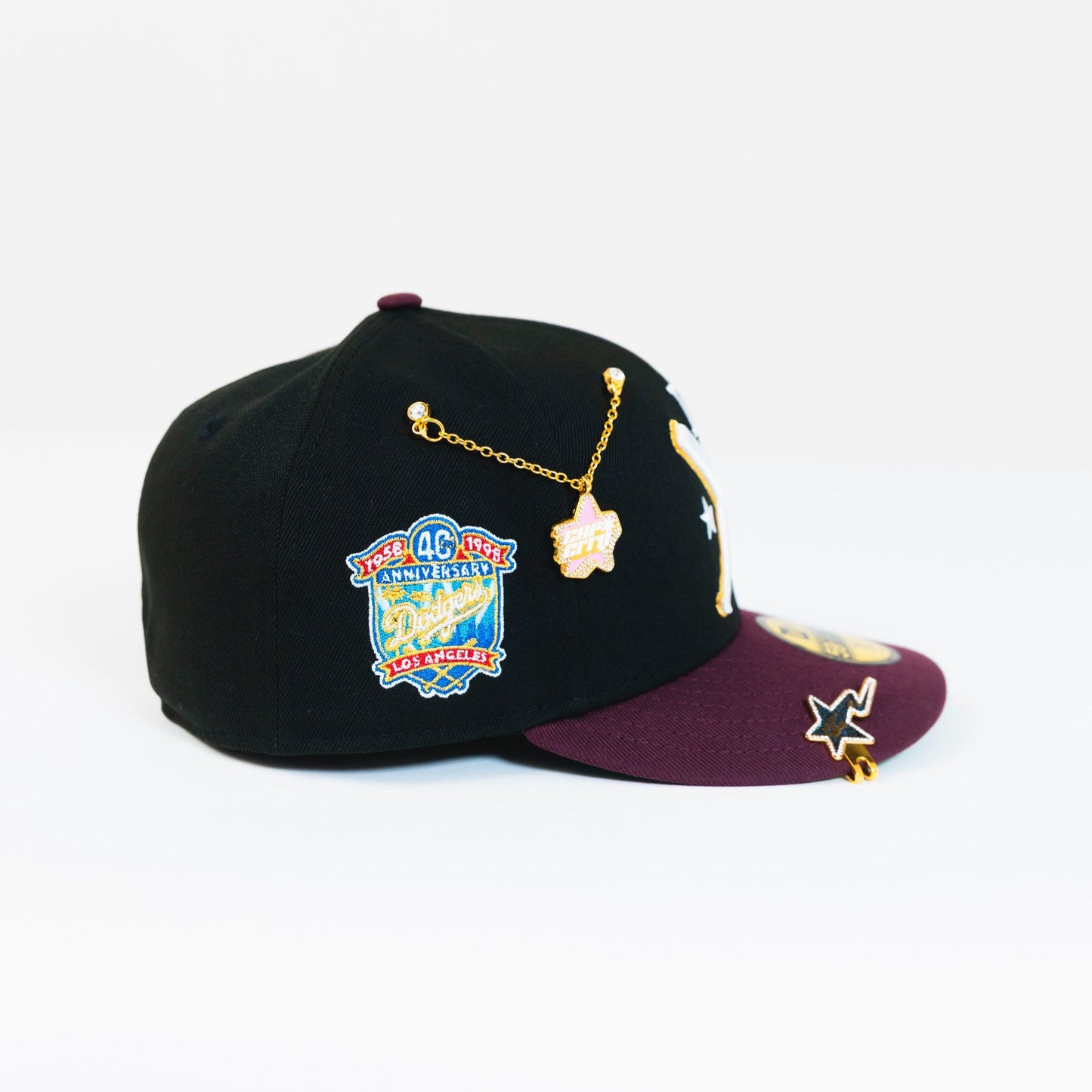 NEW ERA EXCLUSIVE 59FIFTY BLACK/ BURGUNDY LOS ANGELES DODGERS W/ 40TH ANNIVERSARY SIDE PATCH
