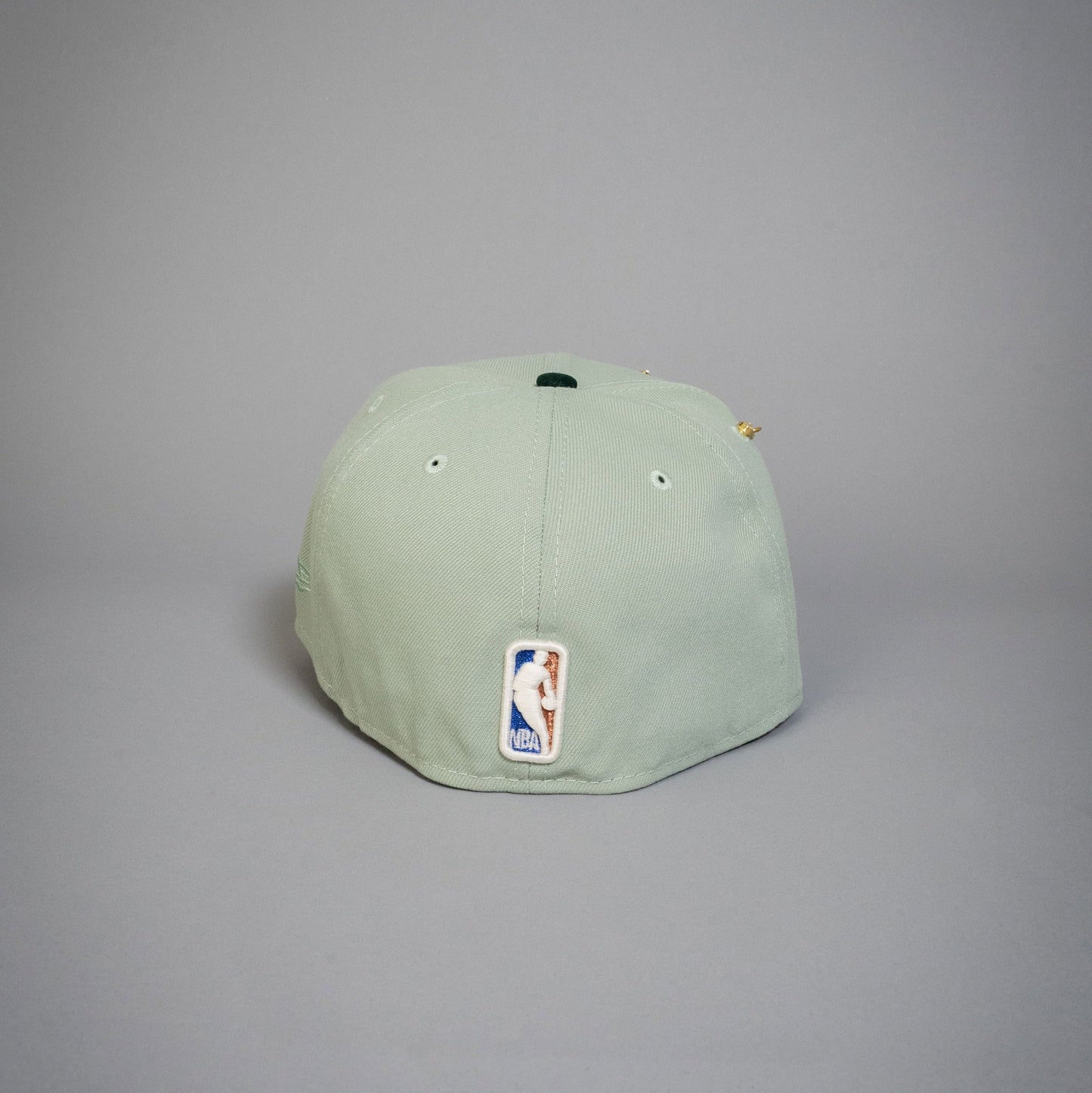 NEW ERA EXCLUSIVE 59FIFTY MINT/ GREEN LOS ANGELES LAKERS SCRIPT W/ 17X CHAMPIONS SIDE PATCH