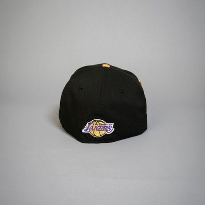 NEW ERA EXCLUSIVE 59FIFTY BLACK LOS ANGELES LAKERS SCRIPT W/  SIDE PATCH