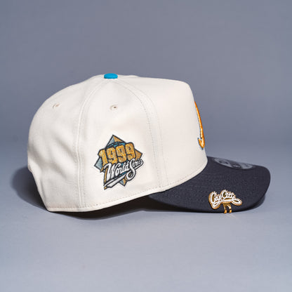NEW ERA 9FIFTY A-FRAME CHROME/GREY ATLANTA BRAVES SNAPBACK W/ 1999 WORLD SERIES SIDE PATCH