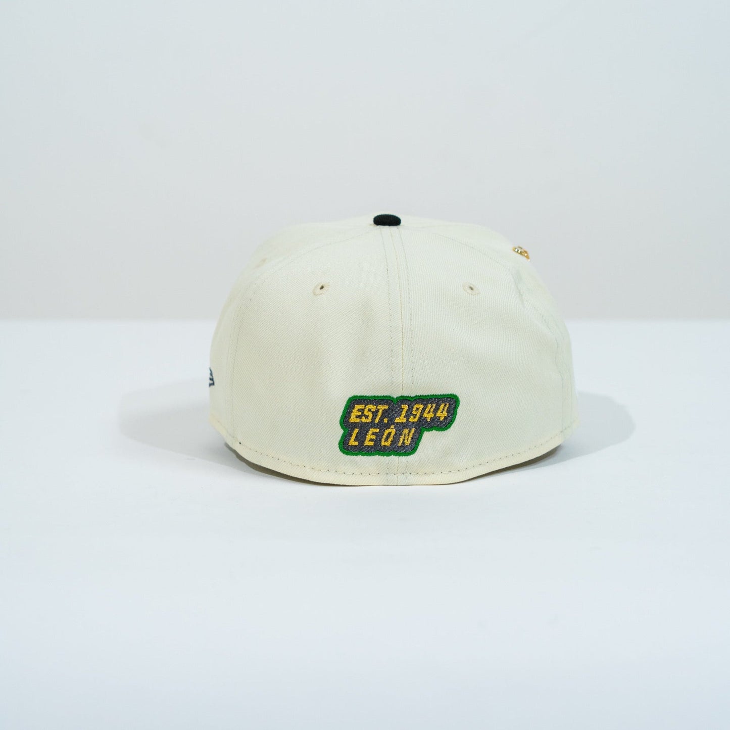 NEW ERA EXCLUSIVE 59FIFTY CHROME/ BLACK "CLUB LEON" W/ MEXICO FLAG SIDE PATCH