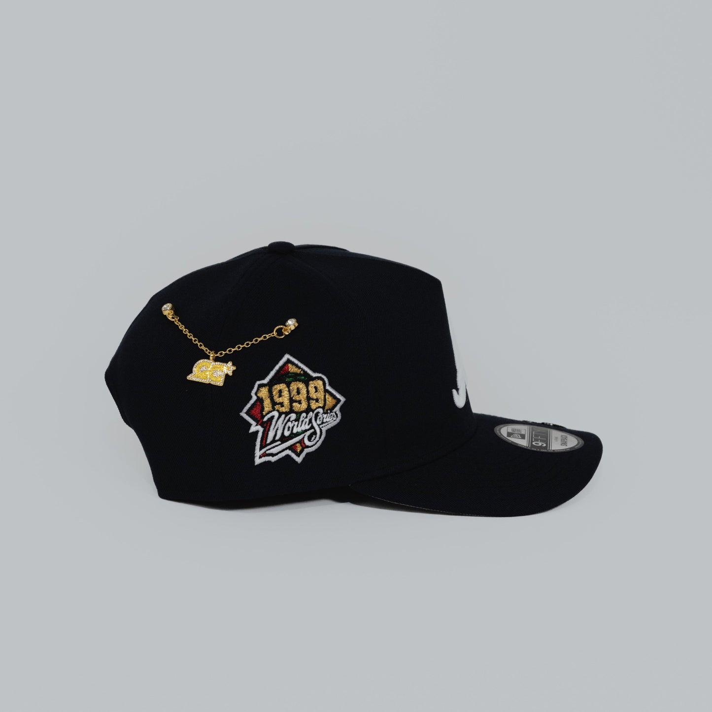 NEW ERA EXCLUSIVE 9FIFTY A-FRAME NAVY ATLANTA BRAVES SNAPBACK W/ 1999 WORLD SERIES SIDE PATCH