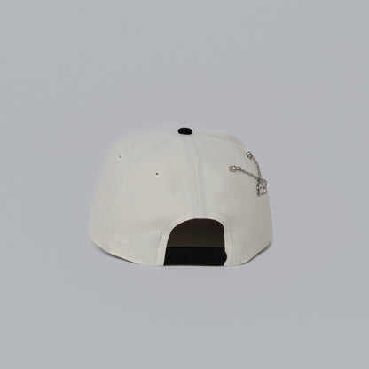 NEW ERA EXCLUSIVE 9FIFTY A-FRAME CHROME/ BLACK ATLANTA BRAVES SNAPBACK W/ ATLANTA-FULTON SIDE PATCH
