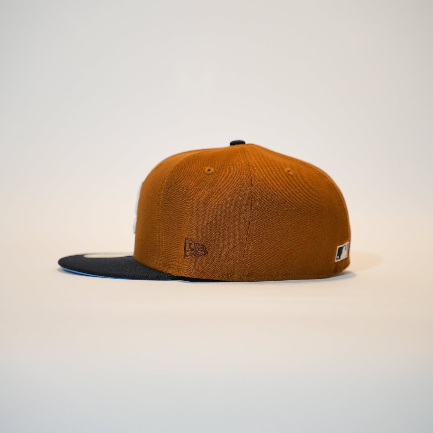 NEW ERA EXCLUSIVE 59FIFTY DARK TAN/NAVY ATLANTA BRAVES W/ 2000 ALL STAR GAME SIDE PATCH