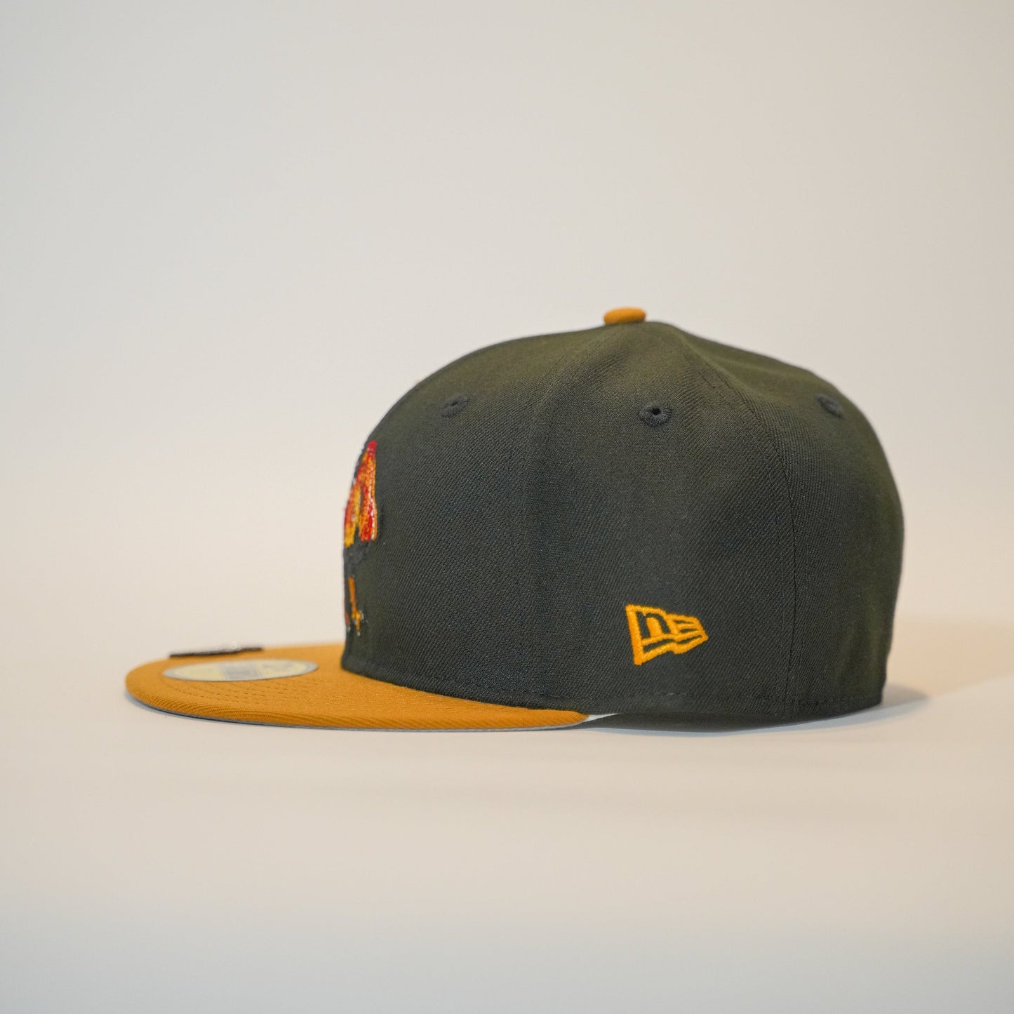 NEW ERA EXCLUSIVE 59FIFTY BLACK/ KHAKI MEXICO "EL GALLO" W/ MEXICO FLAG SIDE PATCH
