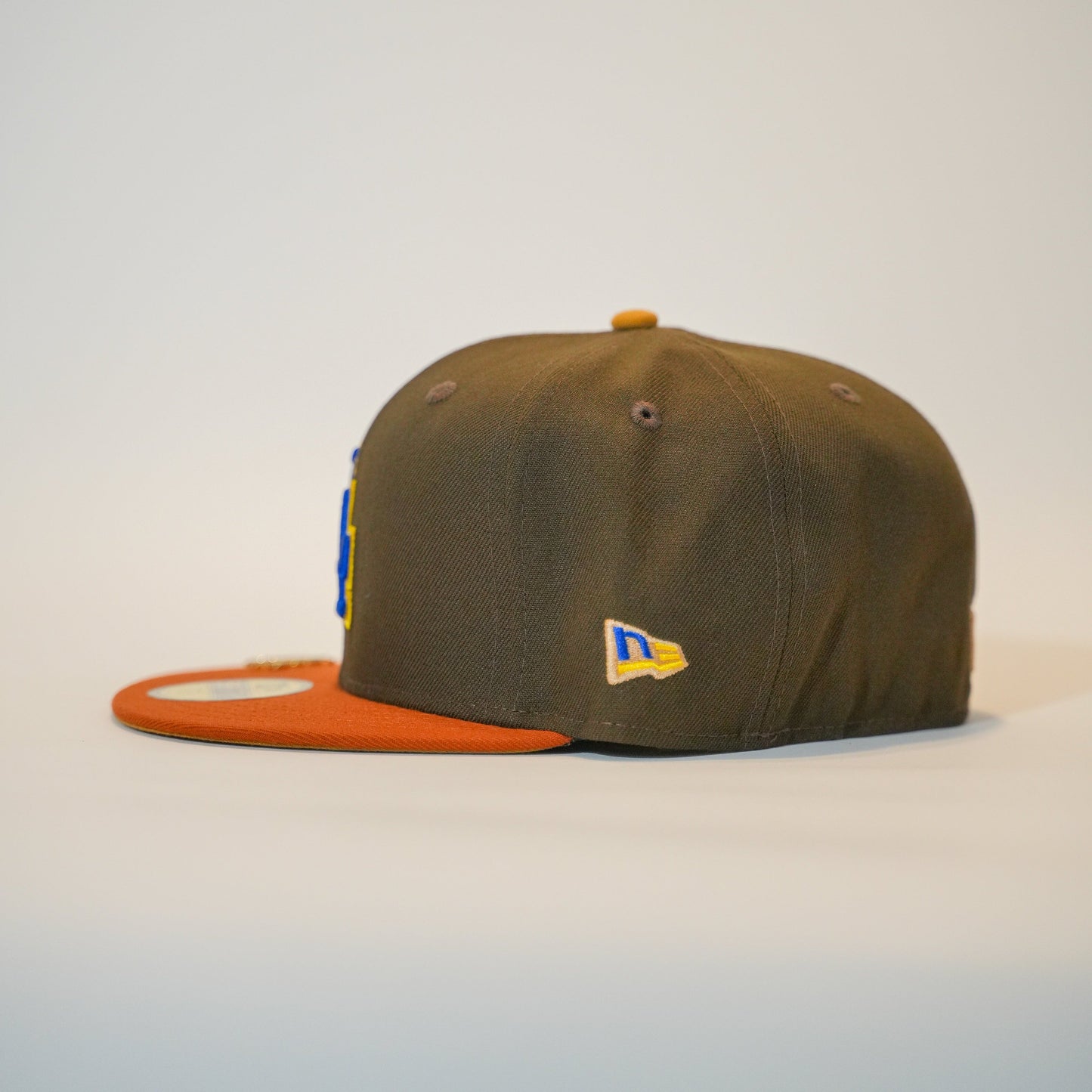 NEW ERA EXCLUSIVE 59FIFTY MOCHA/ ORANGE LOS ANGELES DODGERS W/ 40TH ANNIVERSARY SIDE PATCH